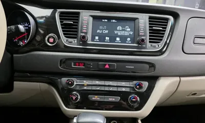 Kia Canival 2019, 144713 км, за 7723.82 USD - фото 17