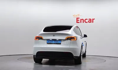 Tesla Model Y 2022, 64331 км, за 26587.78 USD