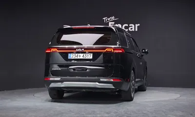 Kia Canival 2023, 67396 км, за 20482.32 USD