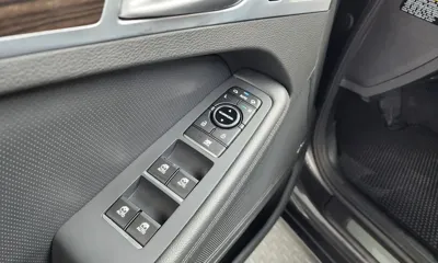 Genesis G80 2017, 78383 км, за 12372.2 USD - фото 33
