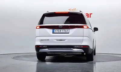 Kia Canival 2021, 139642 км, за 14542.58 USD