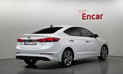 Hyundai Avante 2017, 167084 км, за 4869.01 USD - фото 2