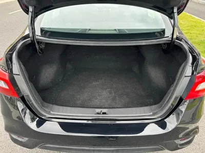 Nissan Sylphy 2023, 48000 км, за 7886.84 USD - фото 13