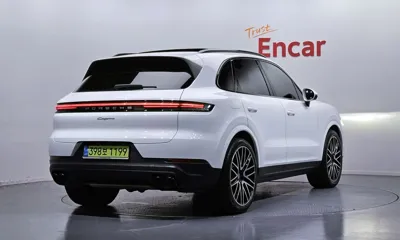 Porsche Cayenne 2025, 12479 км, за 104962.58 USD