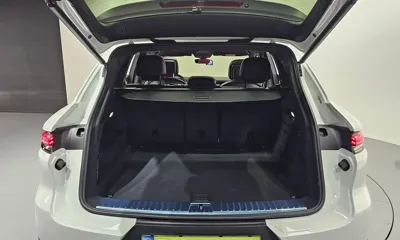Porsche Cayenne 2025, 12479 км, за 104169.44 USD - фото 28