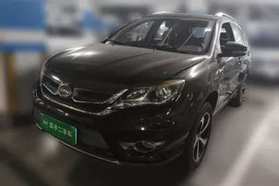 BYD S7 · 2015 год