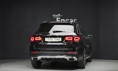 Mercedes-Benz GLC-Class 2021, 40871 км, за 25200.22 USD