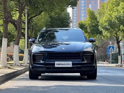 Porsche Macan 2022, 42000 км, за 45448.22 USD
