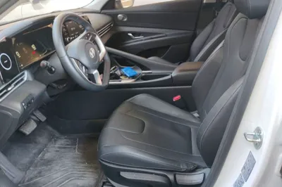Hyundai Elantra 2023, 38000 км, за 12985 USD - фото 14