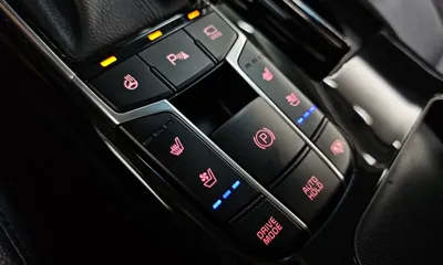 Kia K7 2016, 71715 км, за 9254.37 USD - фото 30