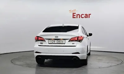 Hyundai i40 2016, 112052 км, за 5279.15 USD
