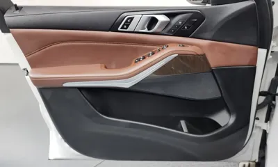 BMW X5 2022, 47766 км, за 41683.08 USD - фото 24
