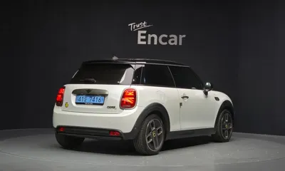 MINI Cooper 2024, 41823 км, за 17854.8 USD