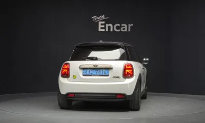 MINI Cooper 2024, 41823 км, за 17854.8 USD