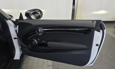 MINI Cooper 2024, 41823 км, за 17854.8 USD - фото 25