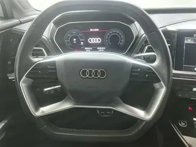 Audi Q4 e-tron 2024, 38000 км, за 20570.53 USD