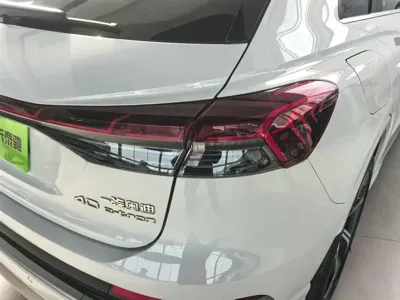 Audi Q4 e-tron 2024, 38000 км, за 20570.53 USD - фото 6