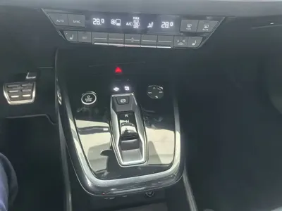 Audi Q4 e-tron 2024, 38000 км, за 20570.53 USD - фото 8