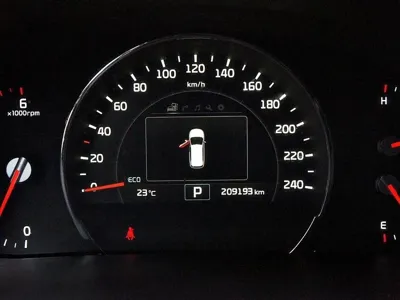 Kia Sorento 2015, 209000 км, за 5645.27 USD - фото 9