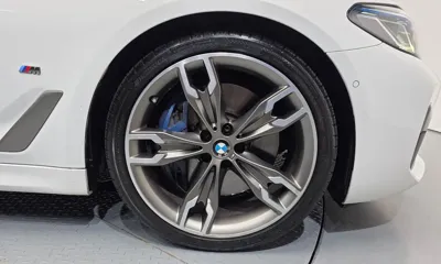 BMW 5-Series 2021, 117523 км, за 30195.62 USD