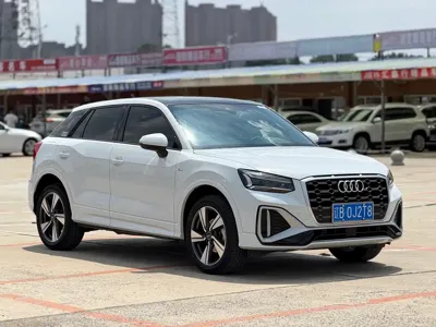 Audi Q2L 2022, 30000 км, за 20570.53 USD