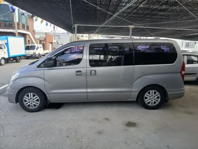 Hyundai Starex 2017, 183360 км, за 5789.75 USD - фото 18