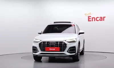 Audi Q5 2023, 28032 км, за 28895.15 USD