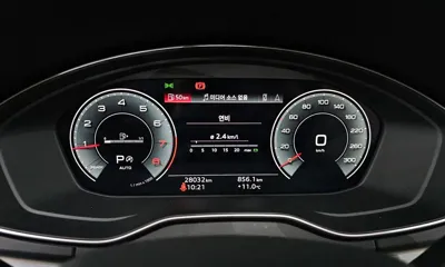 Audi Q5 2023, 28032 км, за 28895.15 USD - фото 8