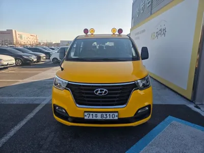 Hyundai Starex 2019, 98109 км, за 11971.8 USD