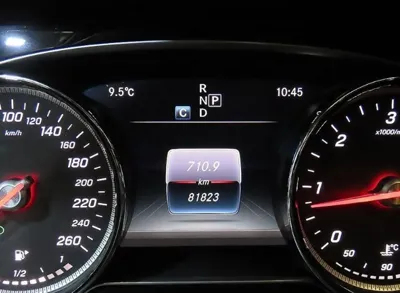 Mercedes-Benz E-Class 2017, 81833 км, за 13121.96 USD - фото 9