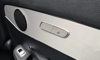 Mercedes-Benz GLC-Class 2020, 67540 км, за 24238.04 USD - фото 18