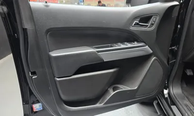 ChevroletGMDaewoo Colorado 2022, 114567 км, за 13062.89 USD - фото 24