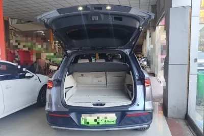BYD Song Pro New Energy 2023, 35600 км, за 12595 USD - фото 22