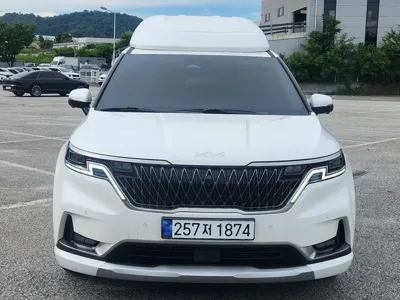 Kia Canival · 2023 год