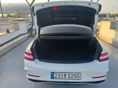 Genesis G80 2026, 17200 км, за 28195.6 USD - фото 18