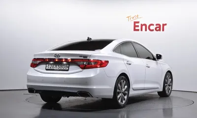 Hyundai Grandeur 2016, 228357 км, за 3610.35 USD