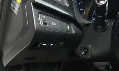 Hyundai Grandeur 2016, 228357 км, за 3610.35 USD - фото 17