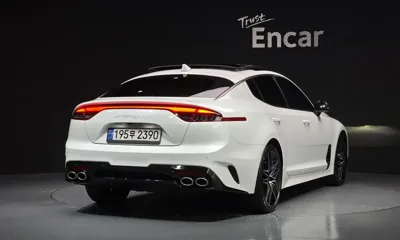 Kia Stinger 2023, 58617 км, за 17112.65 USD