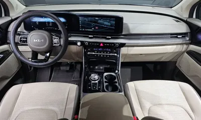 Kia Canival 2023, 48384 км, за 22646.71 USD - фото 7