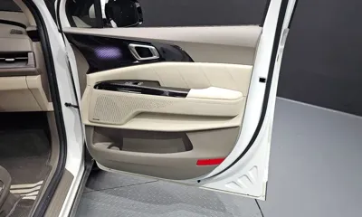 Kia Canival 2023, 48384 км, за 22646.71 USD - фото 25