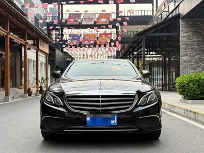 Mercedes-Benz E-Class 2020, 69000 км, за 33277.58 USD