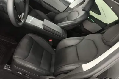 Tesla Model Y 2025, 29600 км, за 34768 USD - фото 17