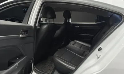 Hyundai Avante 2019, 68860 км, за 8067.48 USD - фото 12
