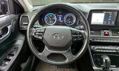 Hyundai Grandeur 2019, 98983 км, за 12025.11 USD - фото 14