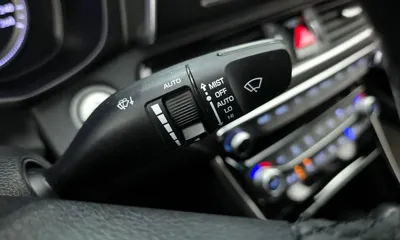 Hyundai Grandeur 2019, 98983 км, за 12025.11 USD - фото 19