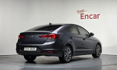 Hyundai Avante 2019, 162910 км, за 5710.91 USD