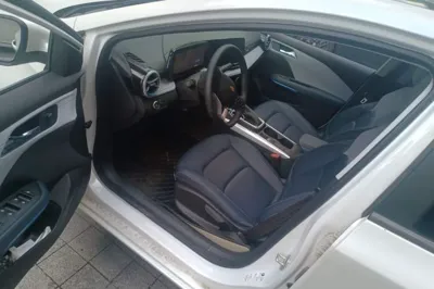 Chevrolet Monza 2023, 2300 км, за 11593 USD - фото 19
