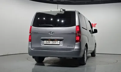 Hyundai Starex 2017, 173485 км, за 6276.84 USD