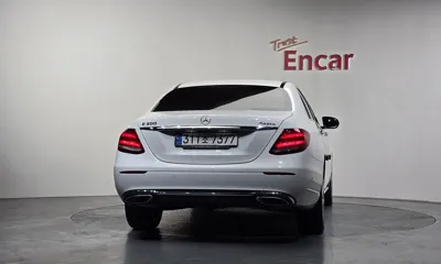 Mercedes-Benz E-Class 2018, 71374 км, за 19623.39 USD