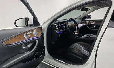 Mercedes-Benz E-Class 2018, 71374 км, за 19623.39 USD - фото 10